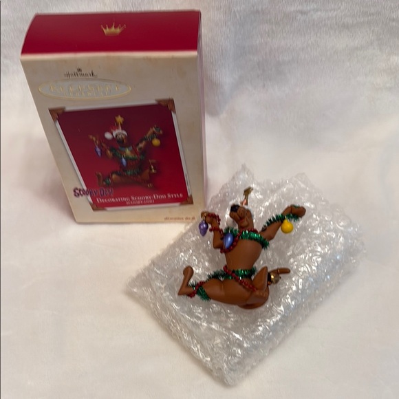 Hallmark Scooby-Doo Christmas Ornament 2002 - Picture 2 of 9